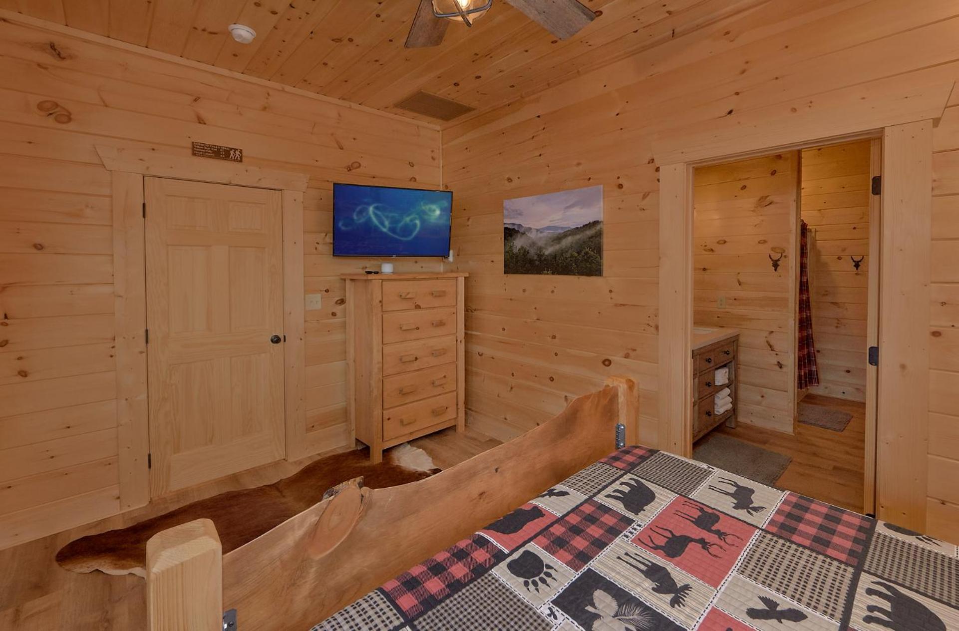 גטלינבורג Misty Mountain Adventure Lodge מראה חיצוני תמונה