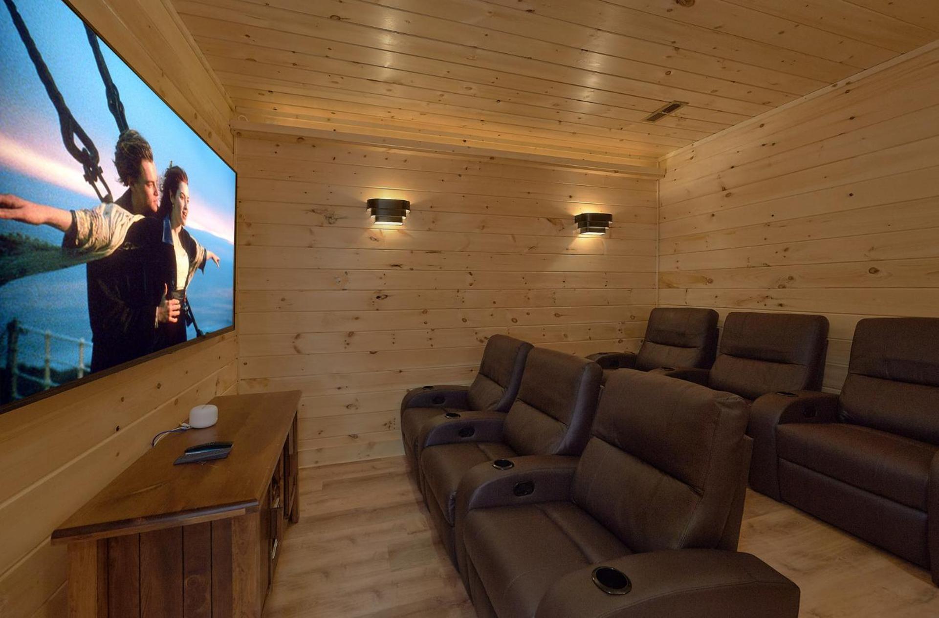 גטלינבורג Misty Mountain Adventure Lodge מראה חיצוני תמונה