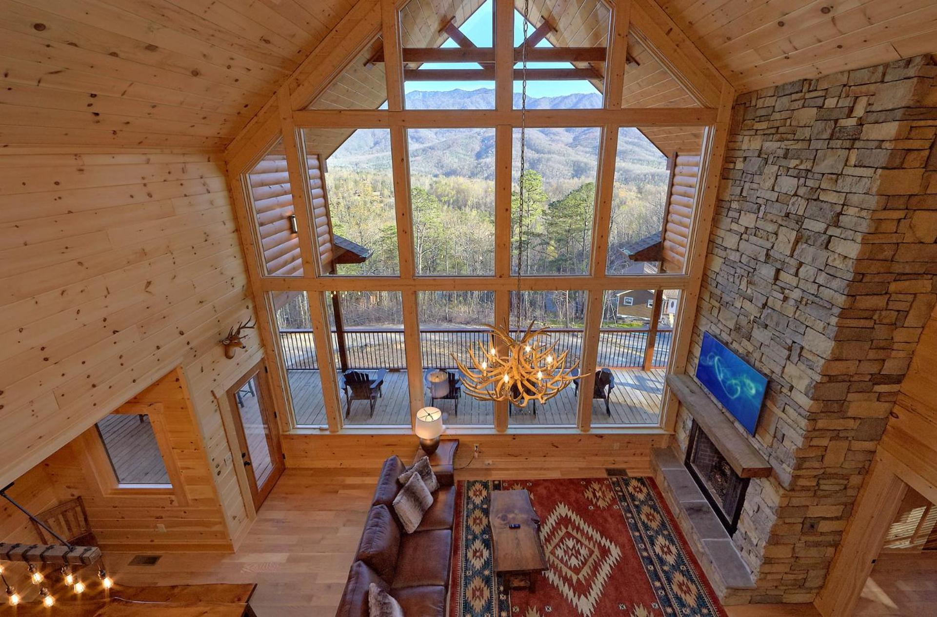 גטלינבורג Misty Mountain Adventure Lodge מראה חיצוני תמונה